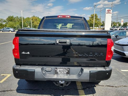Used 2018 Toyota Tundra Platinum AWD/4WD image 6