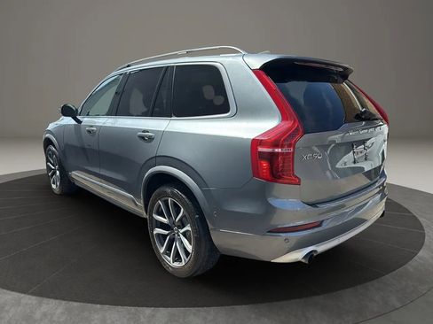 Used 2018 Volvo XC90 T5 Momentum w/ Convenience Package AWD/4WD image 7