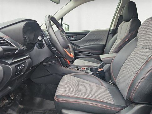 Used 2023 Subaru Forester Sport image 9