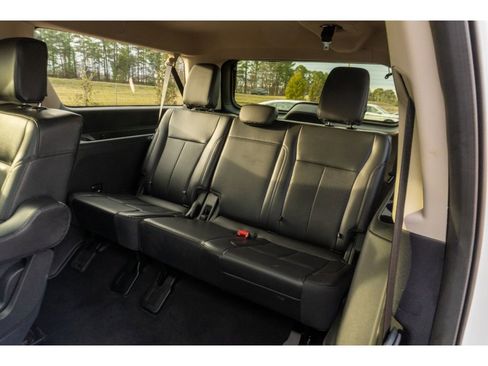 Used 2024 Ford Expedition Max XLT image 15