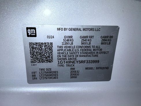 Used 2024 GMC Sierra 2500 SLT w/ SLT Premium Package image 25