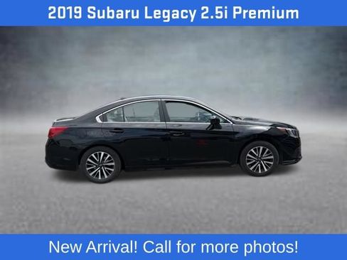 Used 2019 Subaru Legacy 2.5i Premium AWD/4WD image 2