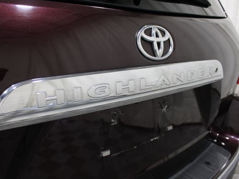 Used 2013 Toyota Highlander Limited FWD image 26