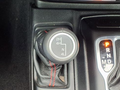 Used 2020 Jeep Gladiator Rubicon w/ Safety Group AWD/4WD image 12