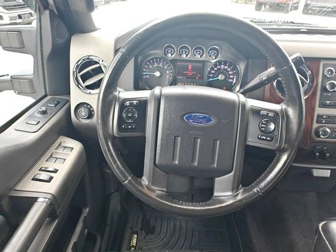 Used 2011 Ford F250 Lariat w/ Lariat Interior Pkg RWD image 17