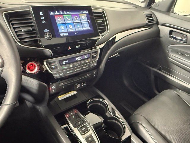 Used 2020 Honda Pilot Elite image 23