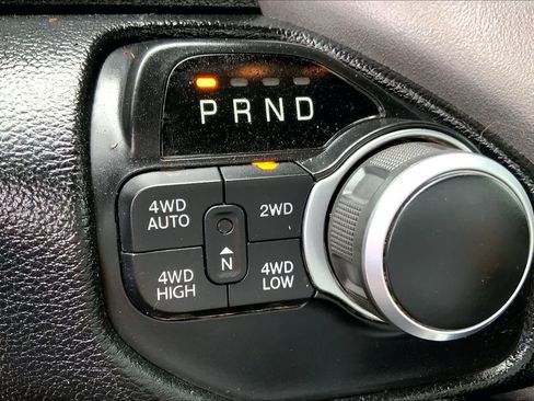 Used 2020 RAM 1500 Big Horn AWD/4WD image 35