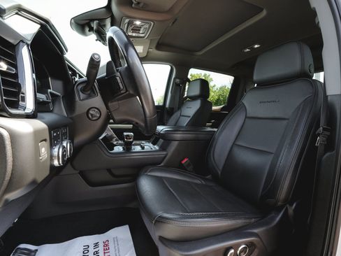 Used 2024 GMC Sierra 1500 Denali w/ Technology Package AWD/4WD image 35