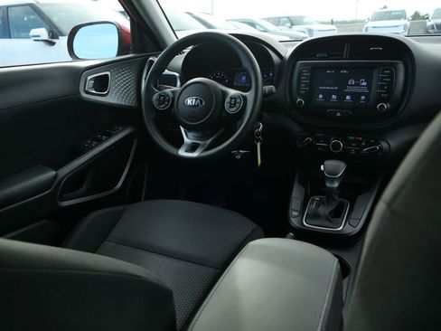 Used 2021 Kia Soul LX image 26