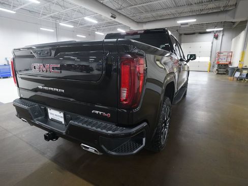 Certified 2025 GMC Sierra 1500 AT4 w/ AT4 Premium Package AWD/4WD image 13