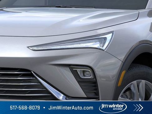 Used 2025 Buick Envista Preferred w/ Convenience I Package image 10