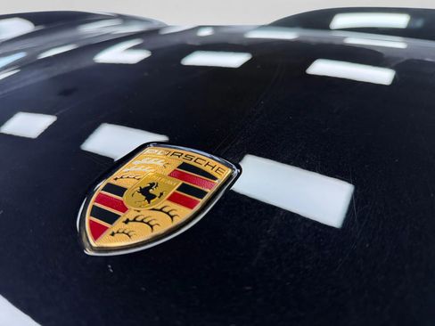 Used 2022 Porsche Taycan image 46