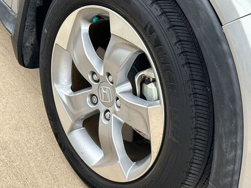 Used 2021 Honda HR-V LX image 6