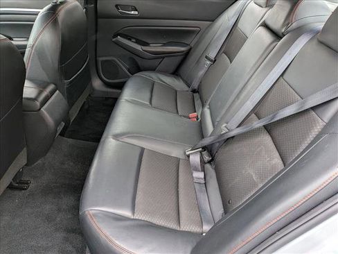 Used 2024 Nissan Altima 2.5 SR FWD image 17