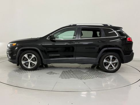 Used 2019 Jeep Cherokee Limited image 2