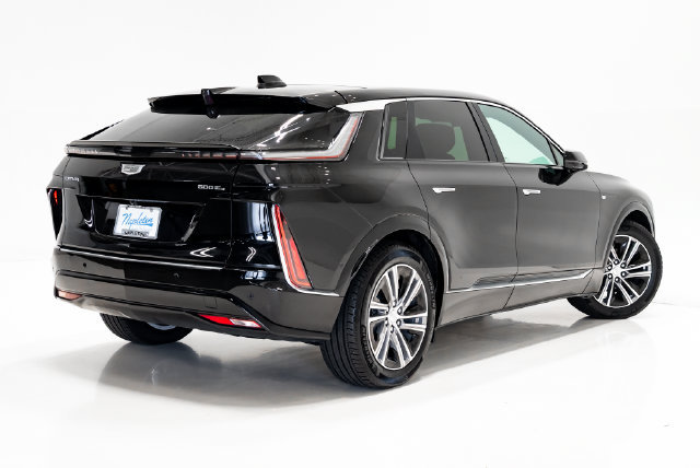 Used 2024 Cadillac Lyriq Luxury AWD/4WD image 27