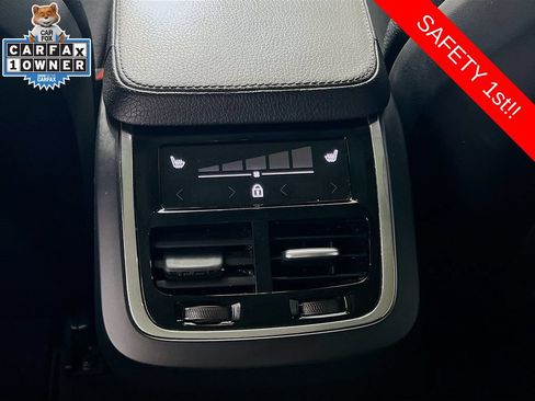 Used 2022 Volvo XC90 T6 Momentum w/ Climate Package AWD/4WD image 27