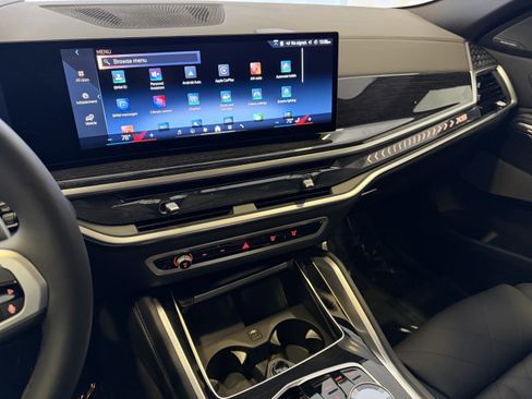 Used 2026 BMW X6 xDrive40i w/ Executive Package image 18