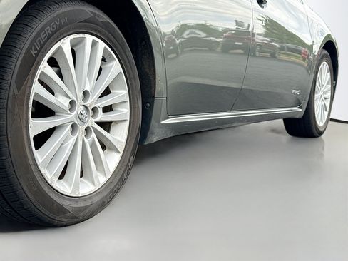 Used 2013 Toyota Avalon XLE Premium FWD image 14