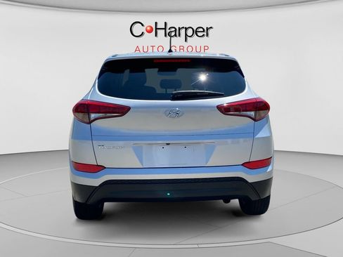 Used 2018 Hyundai Tucson SE FWD image 4