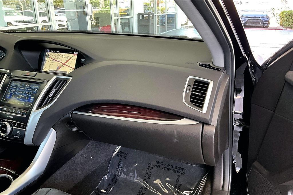 Used 2016 Acura TLX w/ Technology Package FWD image 26