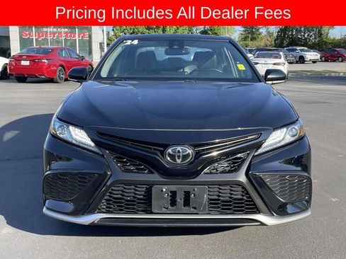 Used 2024 Toyota Camry XSE FWD image 8