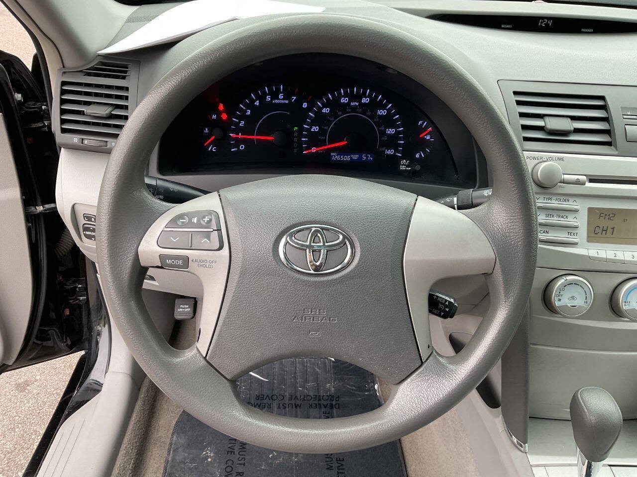 Used 2011 Toyota Camry LE FWD image 17