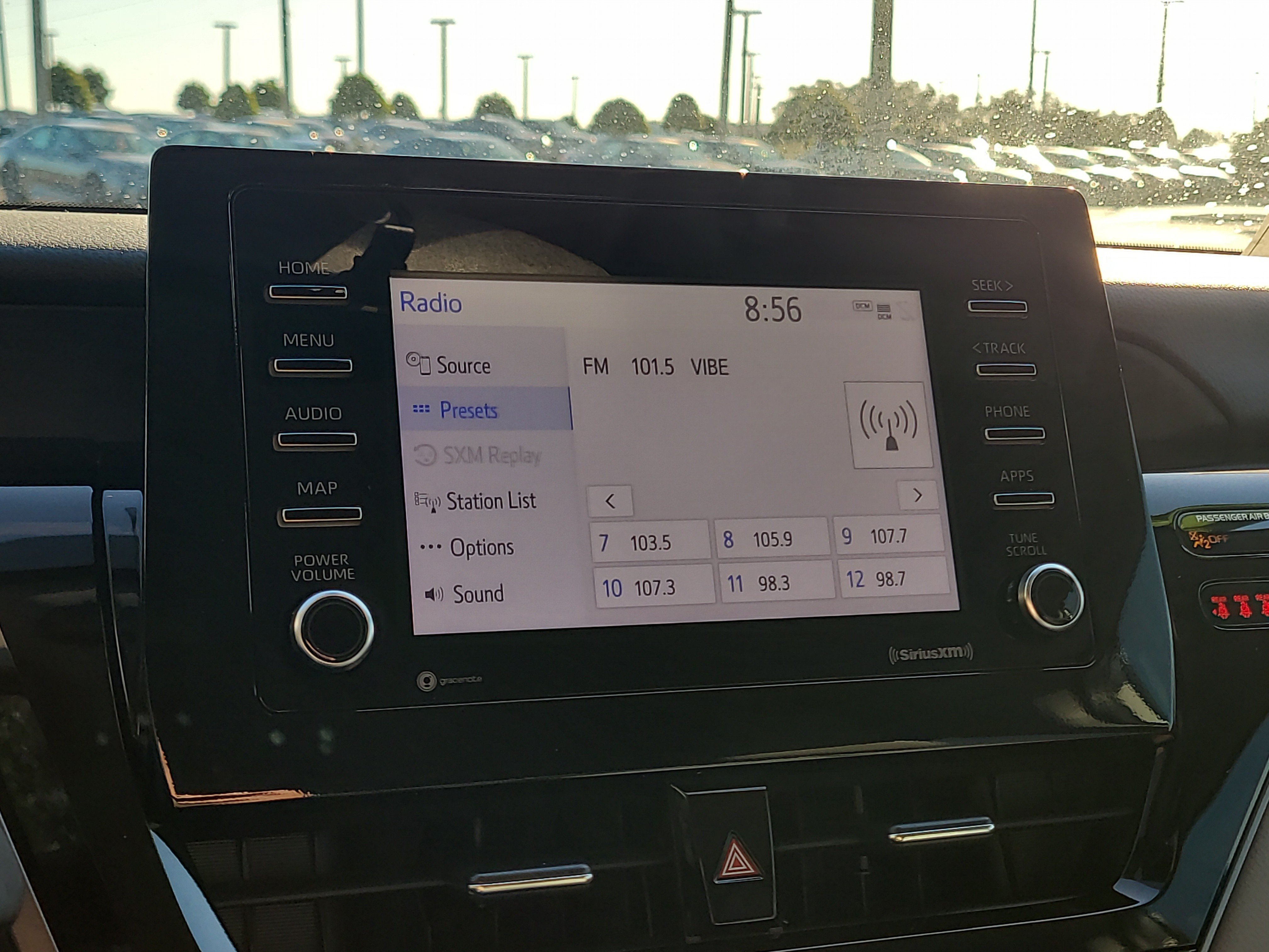 Used 2023 Toyota Camry SE FWD image 19