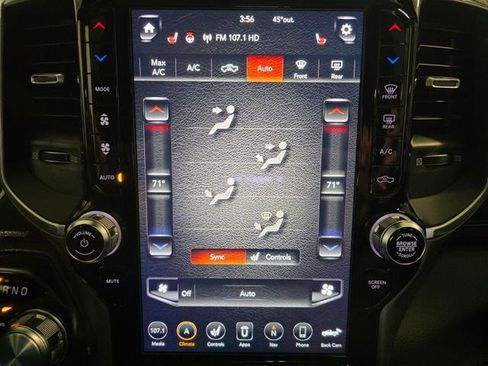 Used 2021 RAM 1500 Laramie AWD/4WD image 34