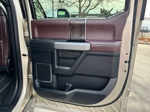Used 2017 Ford F350 Platinum w/ Platinum Ultimate Package image 26