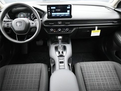 New 2026 Honda HR-V LX image 17