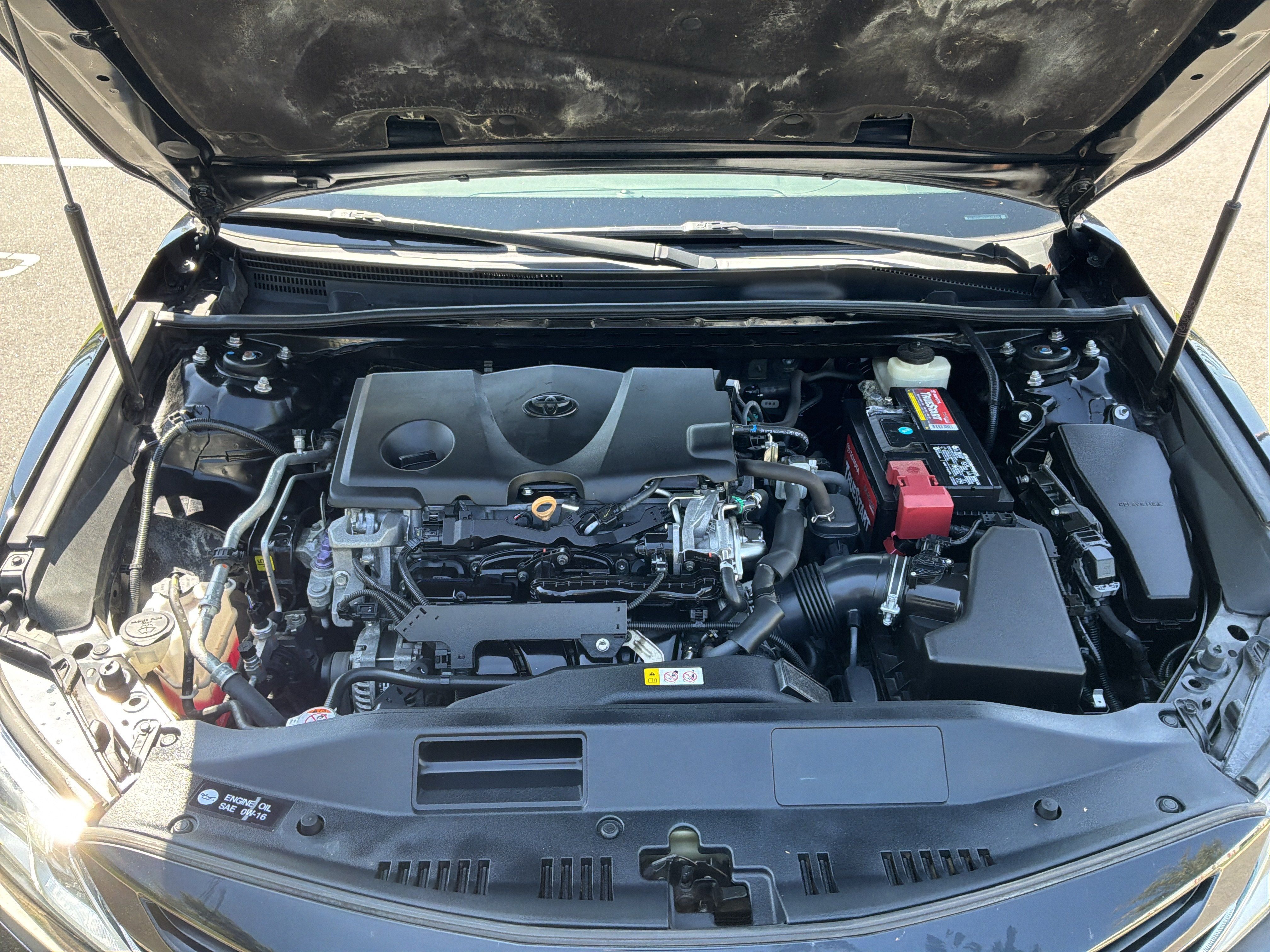 Used 2018 Toyota Camry SE w/ Moonroof Package FWD image 33