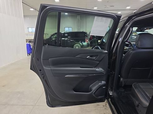 Used 2026 Chevrolet Traverse High Country w/ LPO, Floor Liner Package AWD/4WD image 27