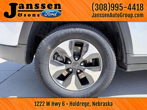 Used 2024 Jeep Grand Cherokee Limited 4xe AWD/4WD image 36