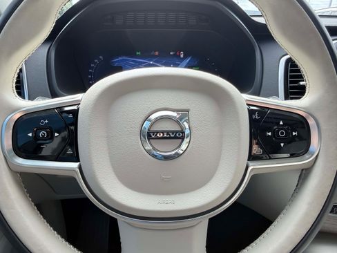 Certified 2024 Volvo XC90 T8 Ultimate AWD/4WD image 18