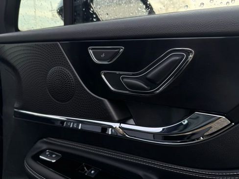 New 2026 Lincoln Corsair Premiere image 17