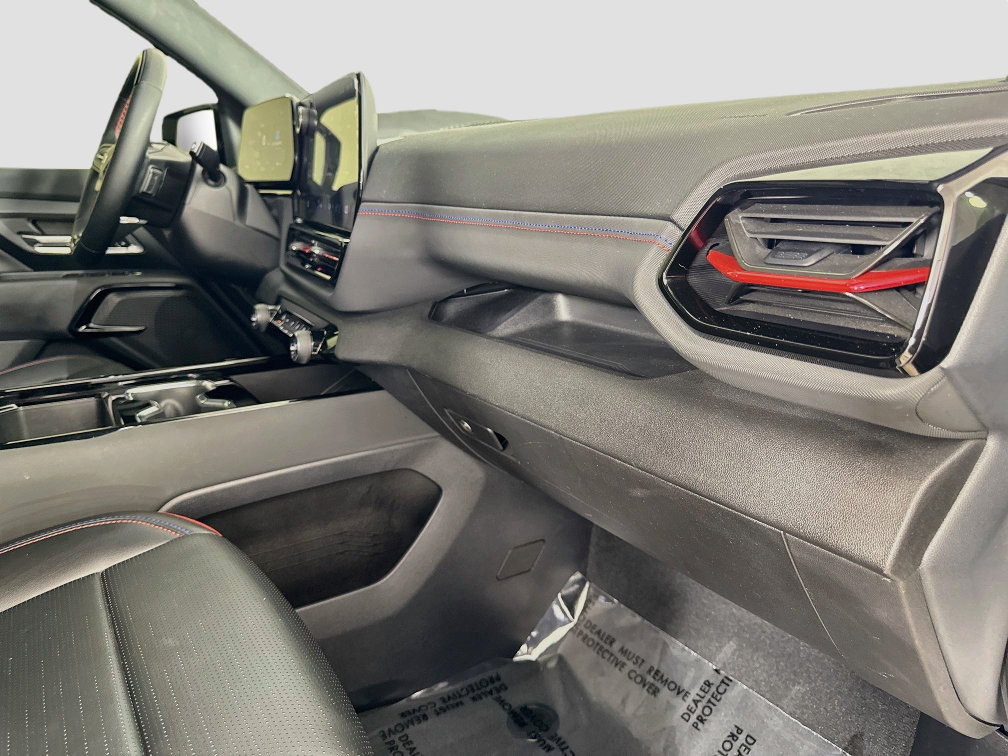 Used 2024 Chevrolet Silverado EV RST AWD/4WD image 32