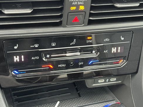 New 2026 Volkswagen Jetta SE image 19