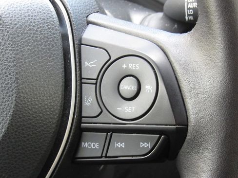 Used 2024 Toyota RAV4 XLE w/ Convenience Package image 25