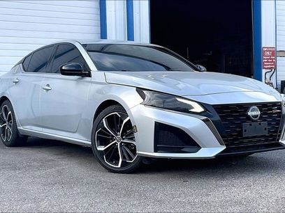 Used 2023 Nissan Altima 2.5 SR