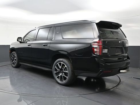 Used 2024 Chevrolet Suburban RST w/ Luxury Package image 3