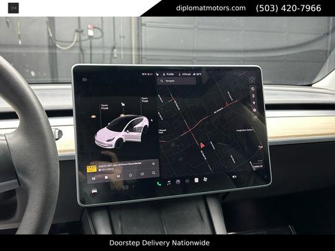 Used 2021 Tesla Model 3 Performance image 28