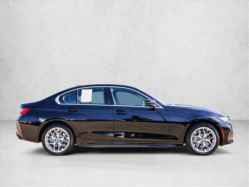 Used 2026 BMW 330i xDrive Sedan AWD/4WD image 4