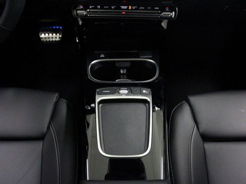 New 2026 Mercedes-Benz CLA 35 AMG 4MATIC image 11