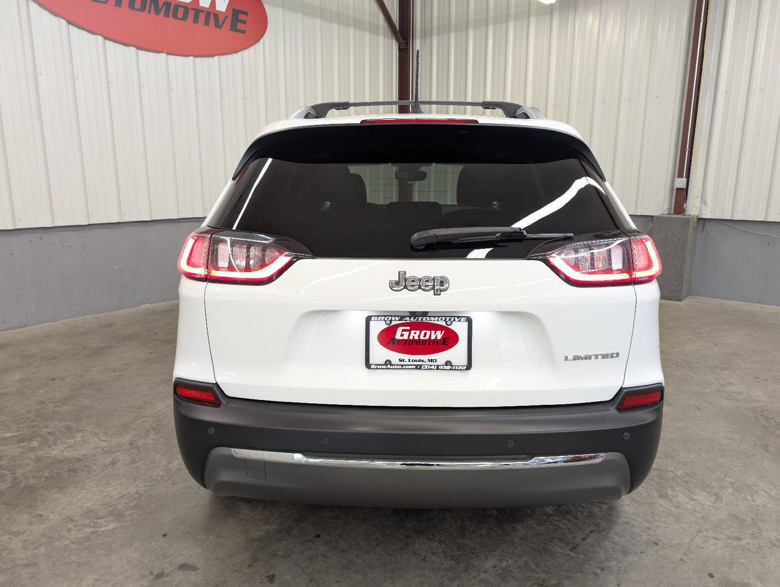 Used 2019 Jeep Cherokee Limited FWD image 13