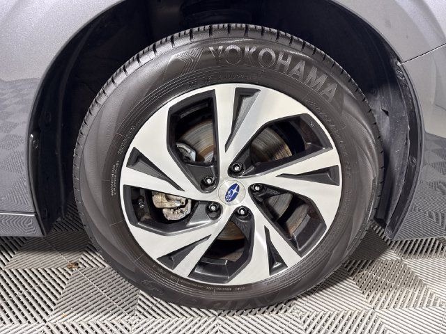 Used 2025 Subaru Legacy Premium AWD/4WD image 11