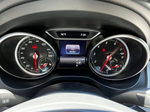 Used 2018 Mercedes-Benz GLA 250 4MATIC w/ Premium Package image 32