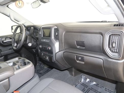 Used 2019 Chevrolet Silverado 1500 Custom Trail Boss w/ Custom Convenience Package AWD/4WD image 32