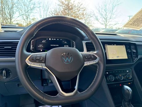 Used 2023 Volkswagen Atlas Cross Sport SEL image 24