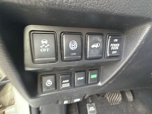 Used 2017 Nissan Rogue SL w/ SL Premium Package image 26